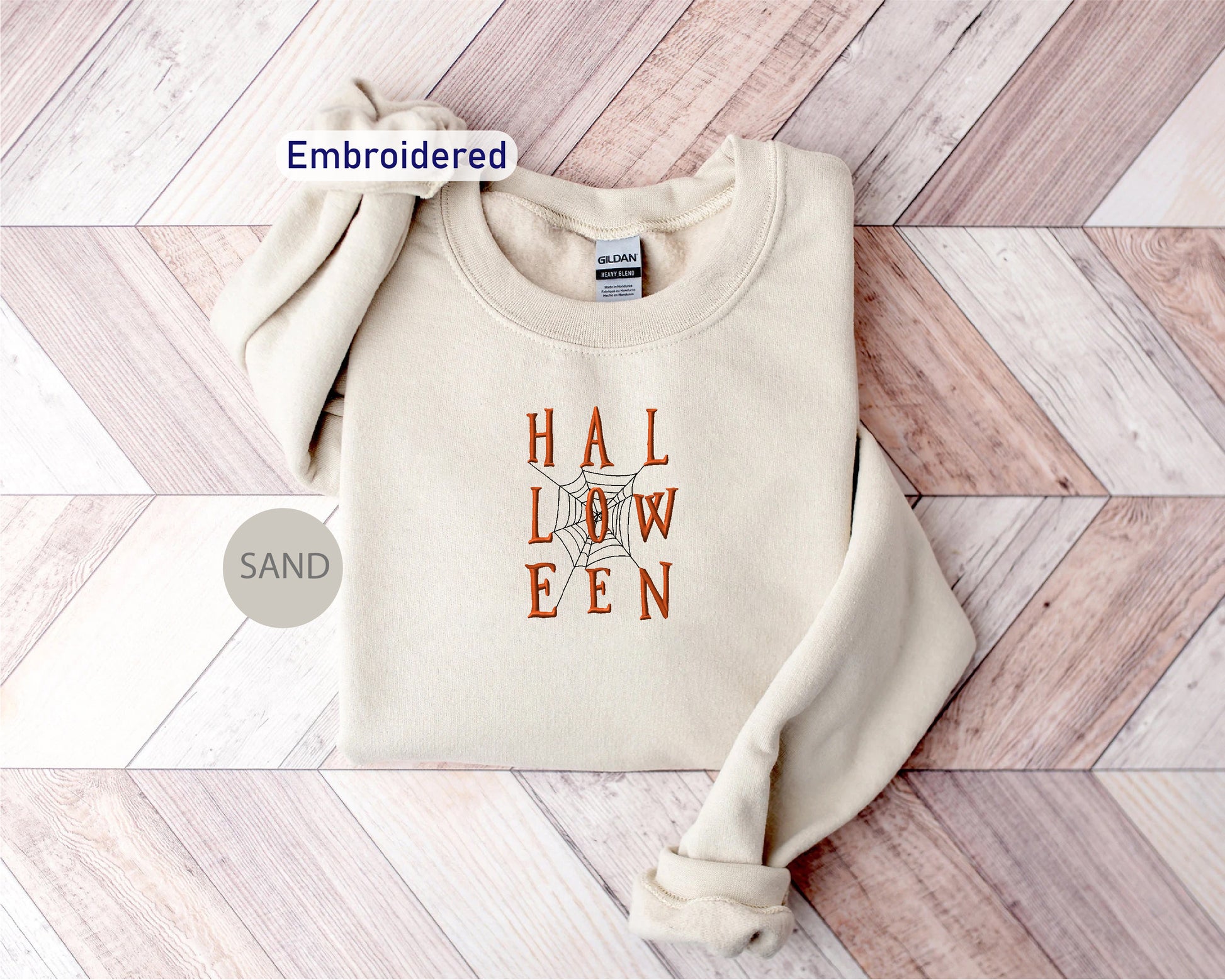 a sweater with the words hall low been printed on it