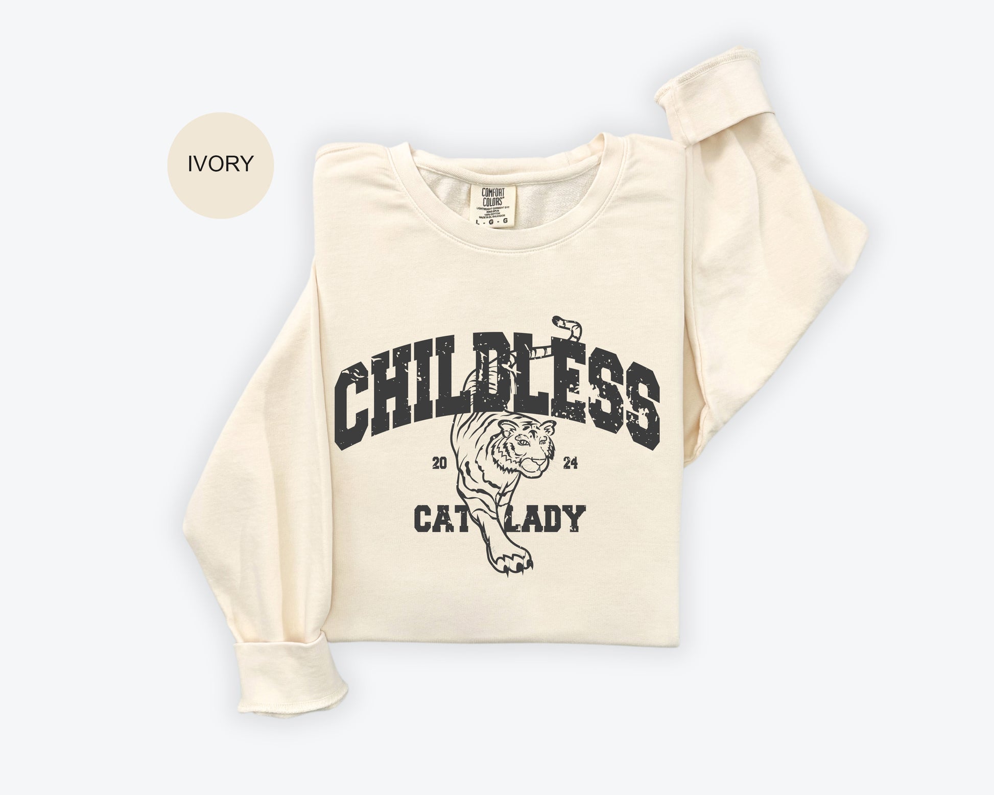 a child's sweatshirt with the word children's cat lady printed on it