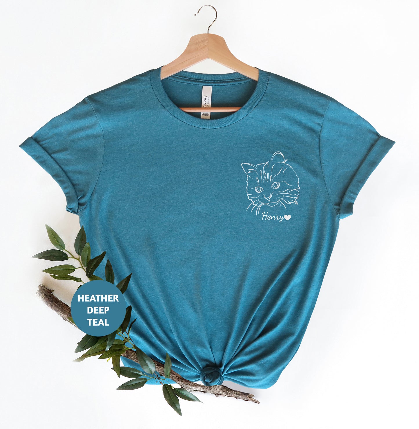 a t - shirt with a picture of a cat on it