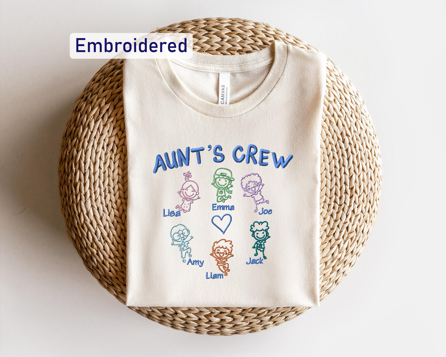 a t - shirt that says,'annt's crew'on it