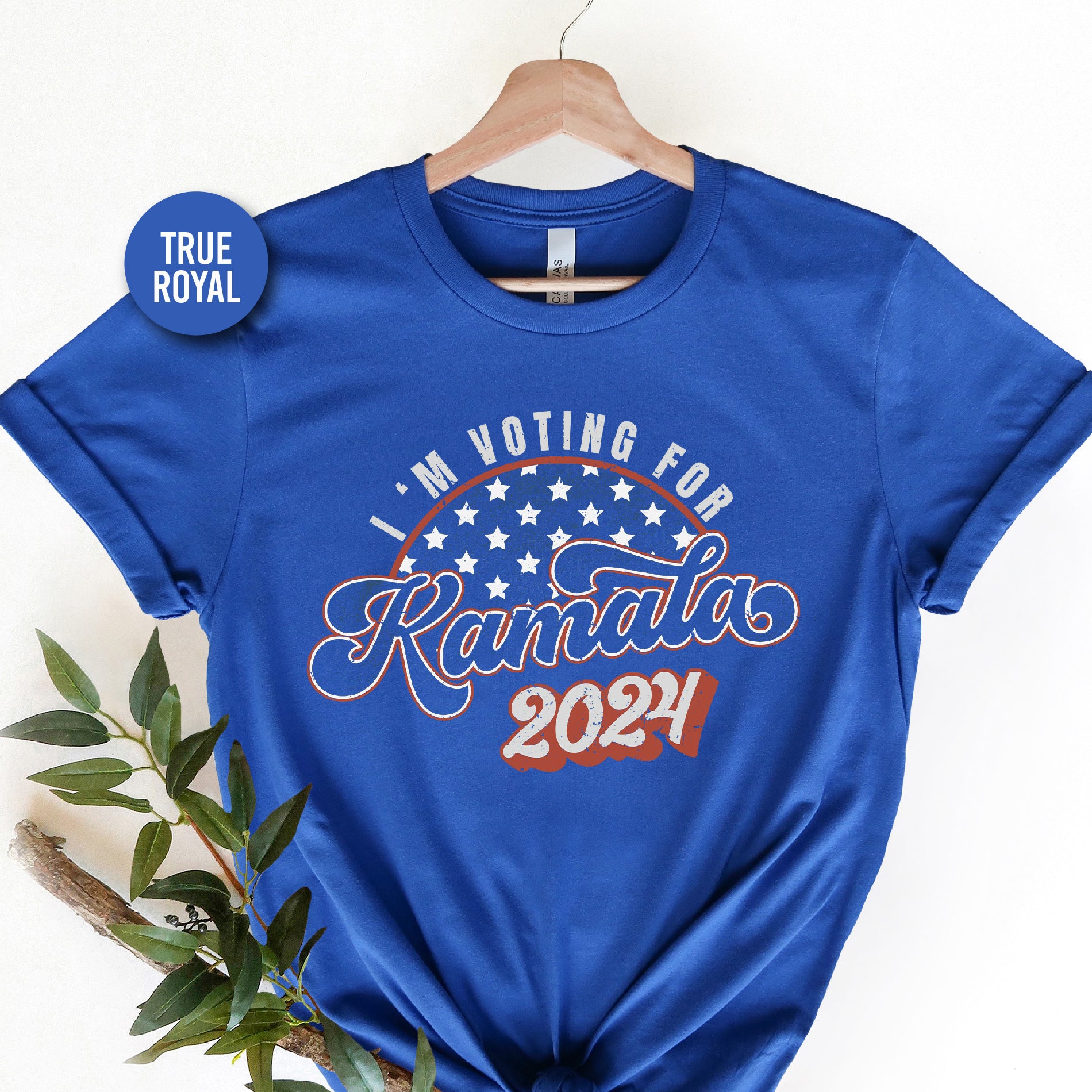 a blue t - shirt with the words i'm voting for kansas on it