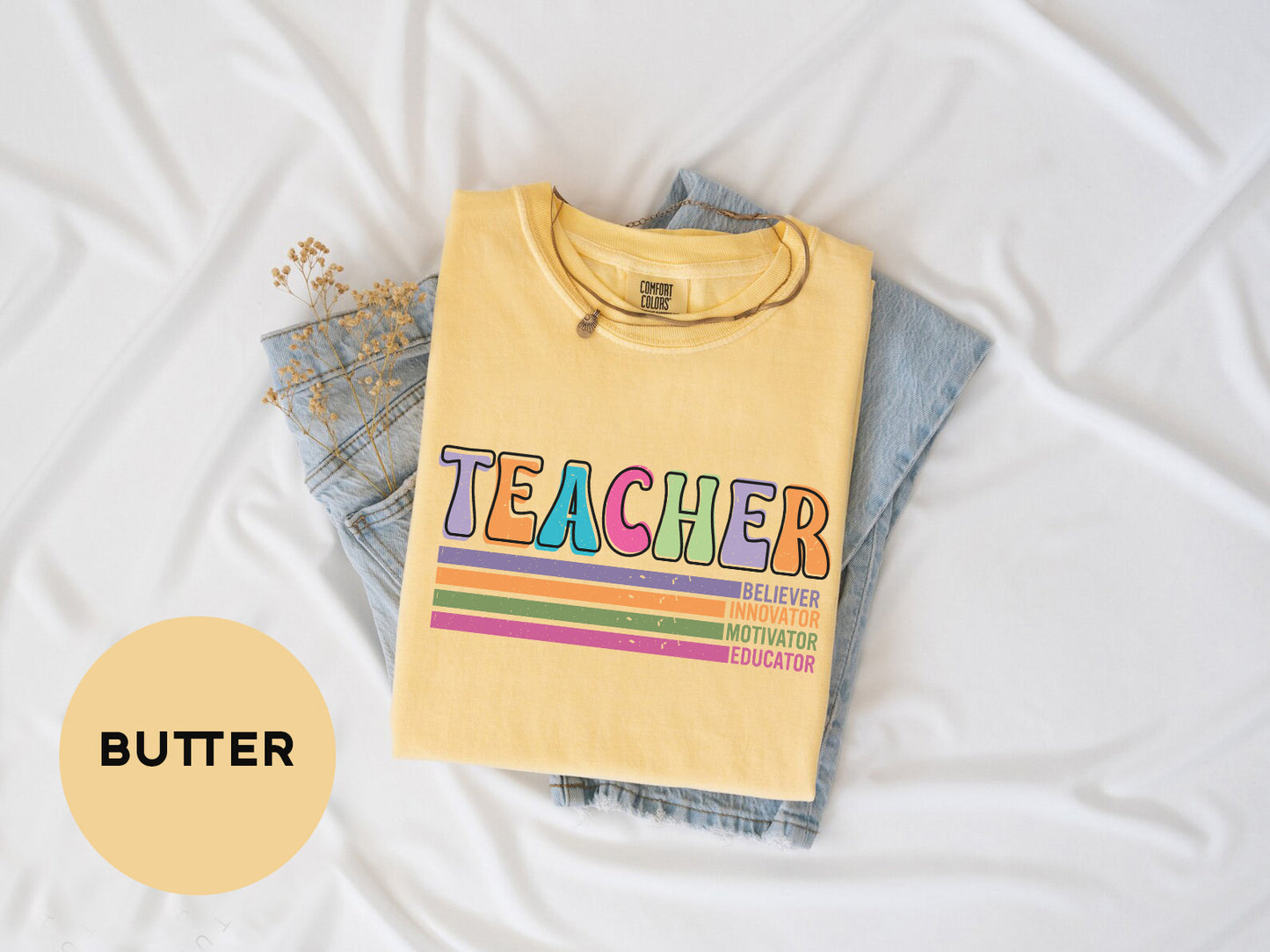 a t - shirt with the words teacher on it