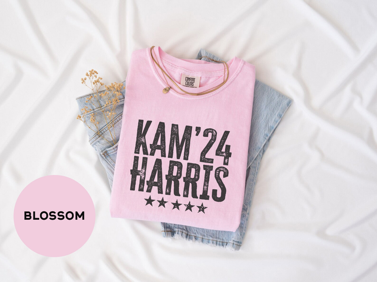 a pink shirt that says karn'24 harris on it