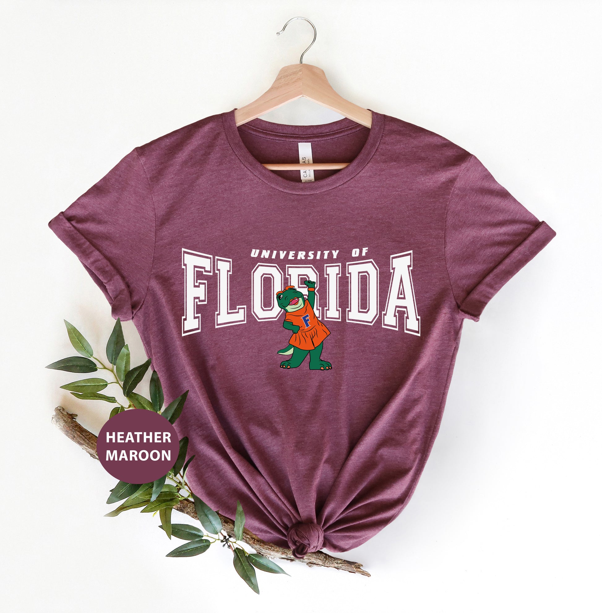 a t - shirt with the word florida on it