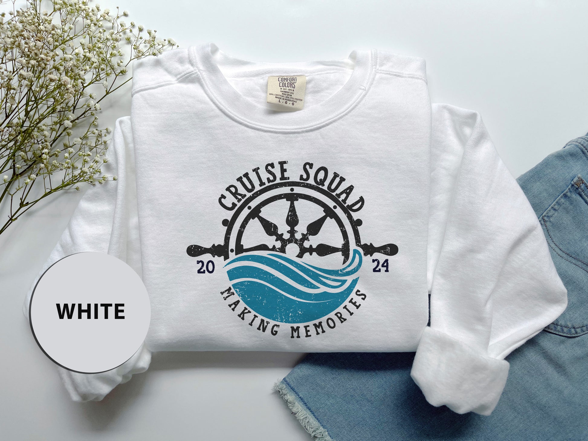 a t - shirt with the words cruise squad on it next to a pair of