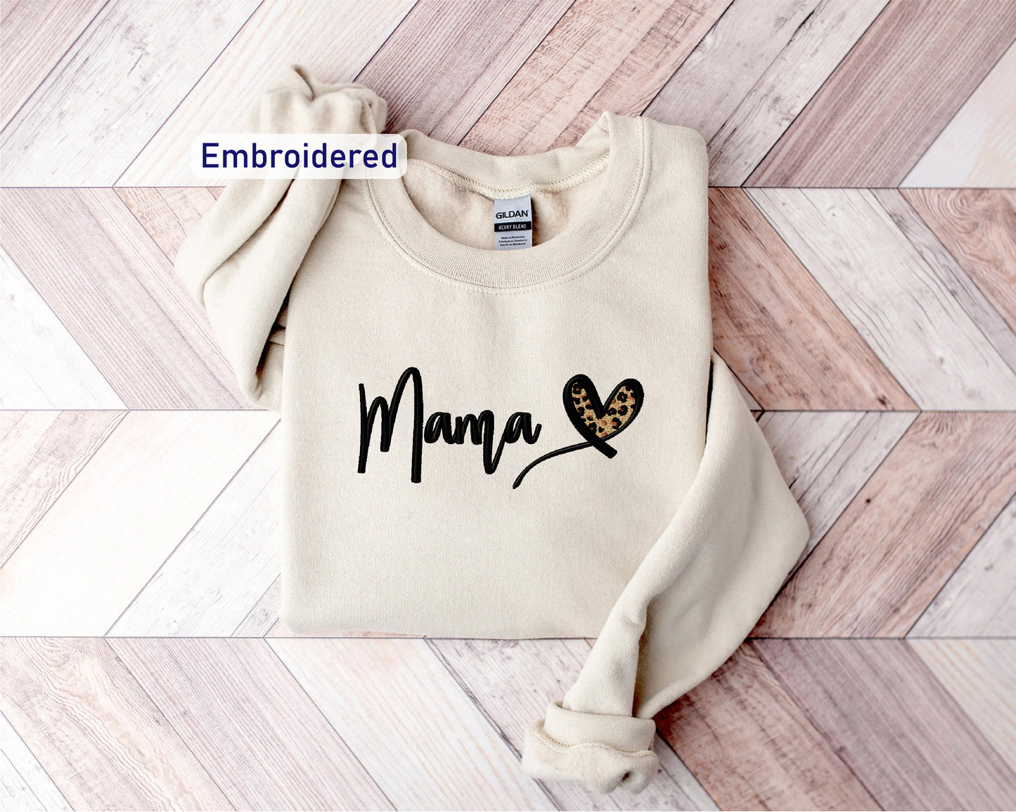 a sweater with the word mama written on it