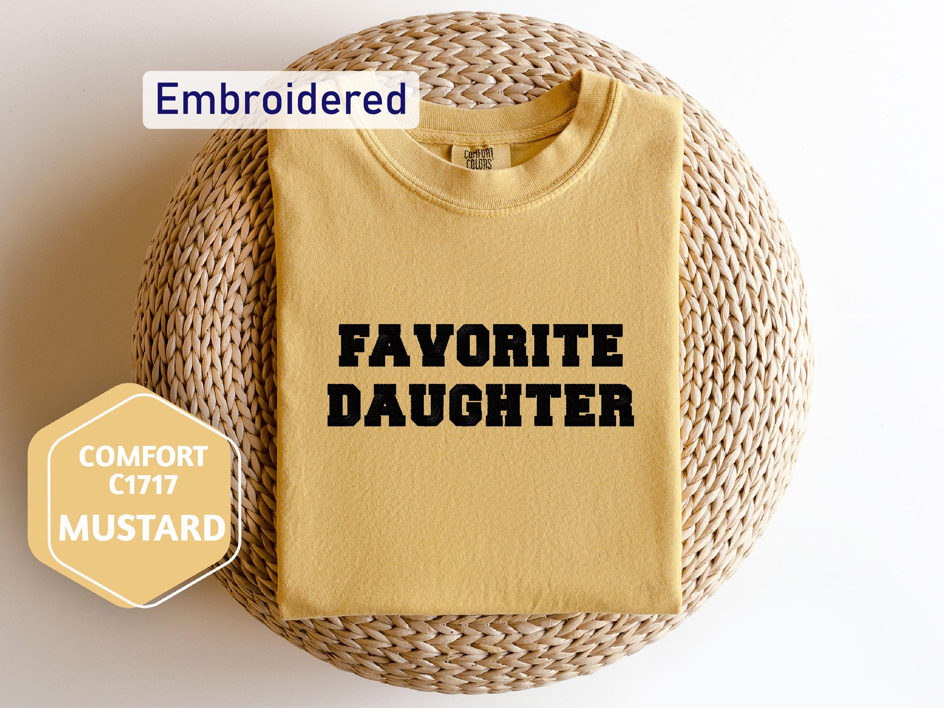 a t - shirt with the words favorite daughter printed on it