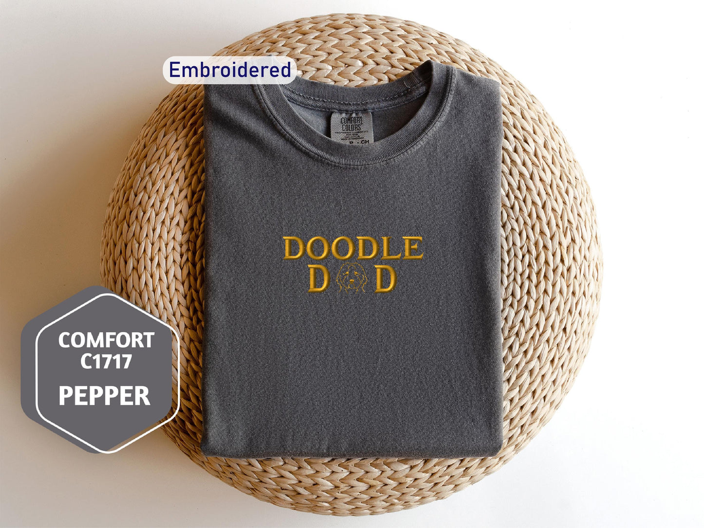 a t - shirt with the words doodle dad printed on it