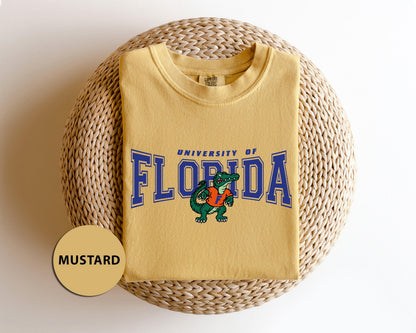 a t - shirt with the word florida printed on it